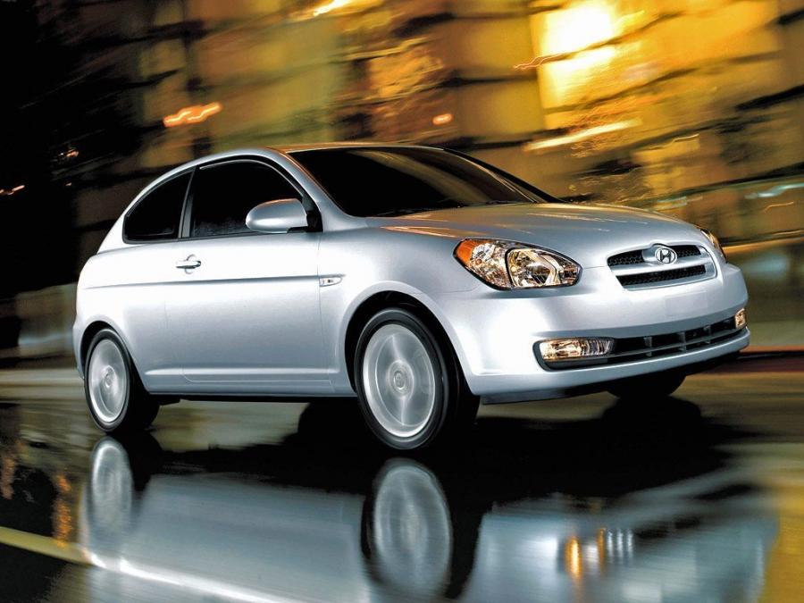  Hyundai Accent 3-Door 2006 года  (фото 30 из 54)